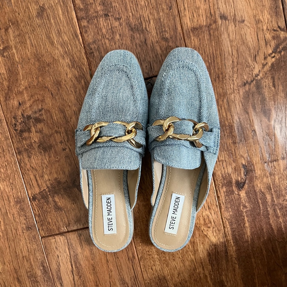 Steve Madden slides